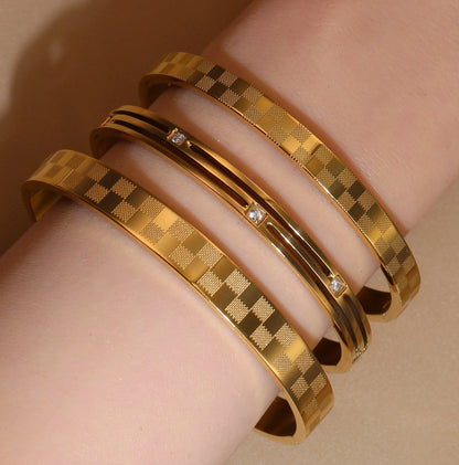 Checkered Design Crystal Bangle