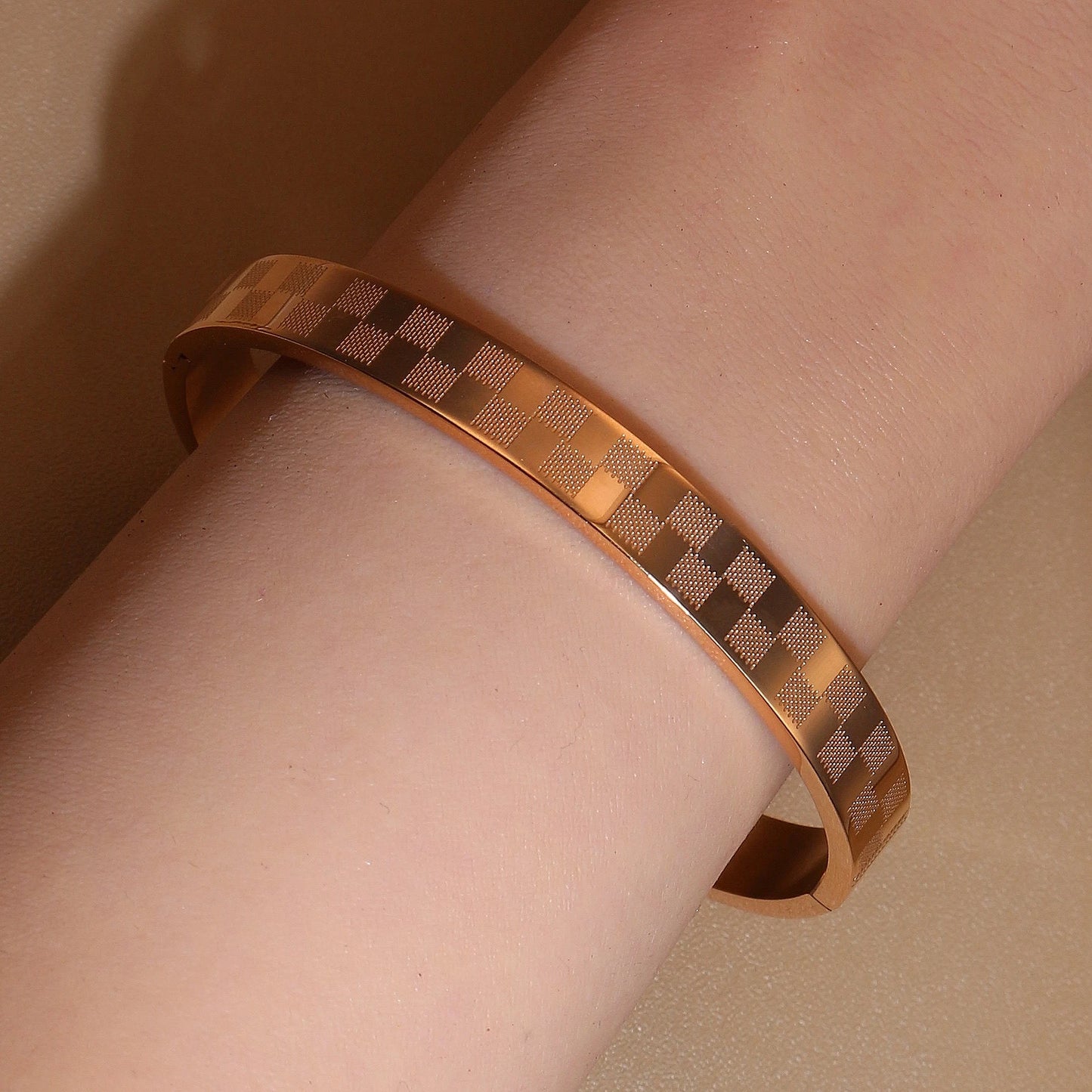 Checkered Design Crystal Bangle