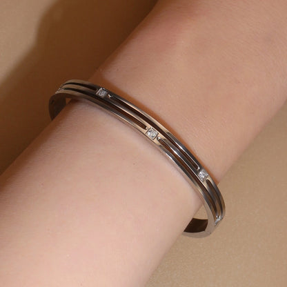 Checkered Design Crystal Bangle