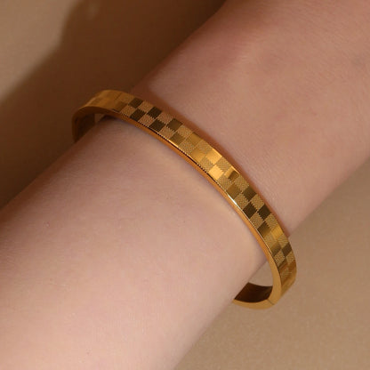 Checkered Design Crystal Bangle
