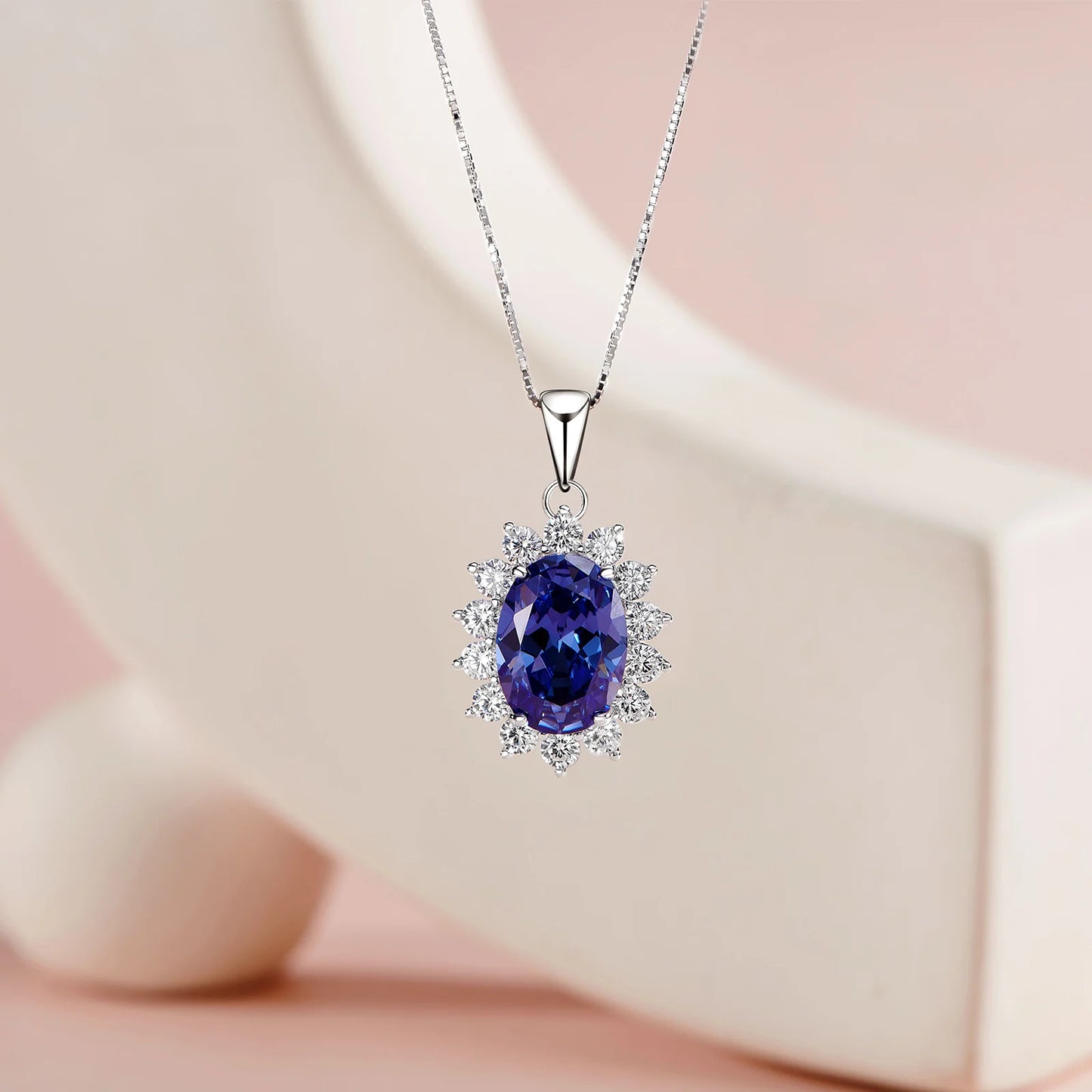 6.4 Ct Oval Shape Blue Zircon Pendant
