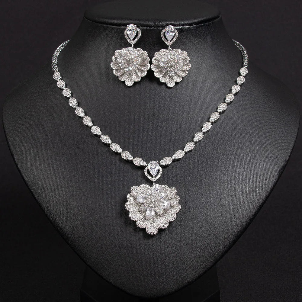 Sturdy Shell Bloom Flower Jewellery Set