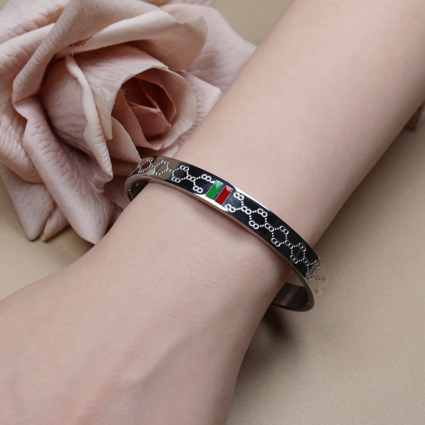 Stainless Steel Fashionable Bangles