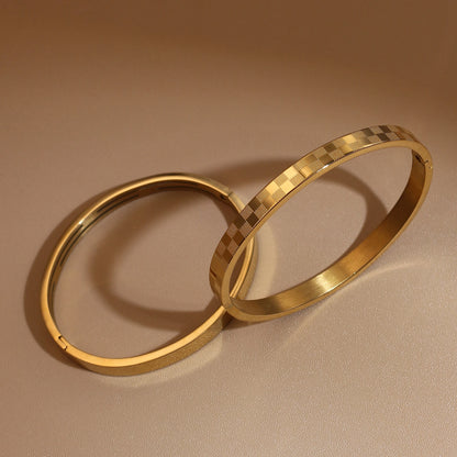 Checkered Design Crystal Bangle