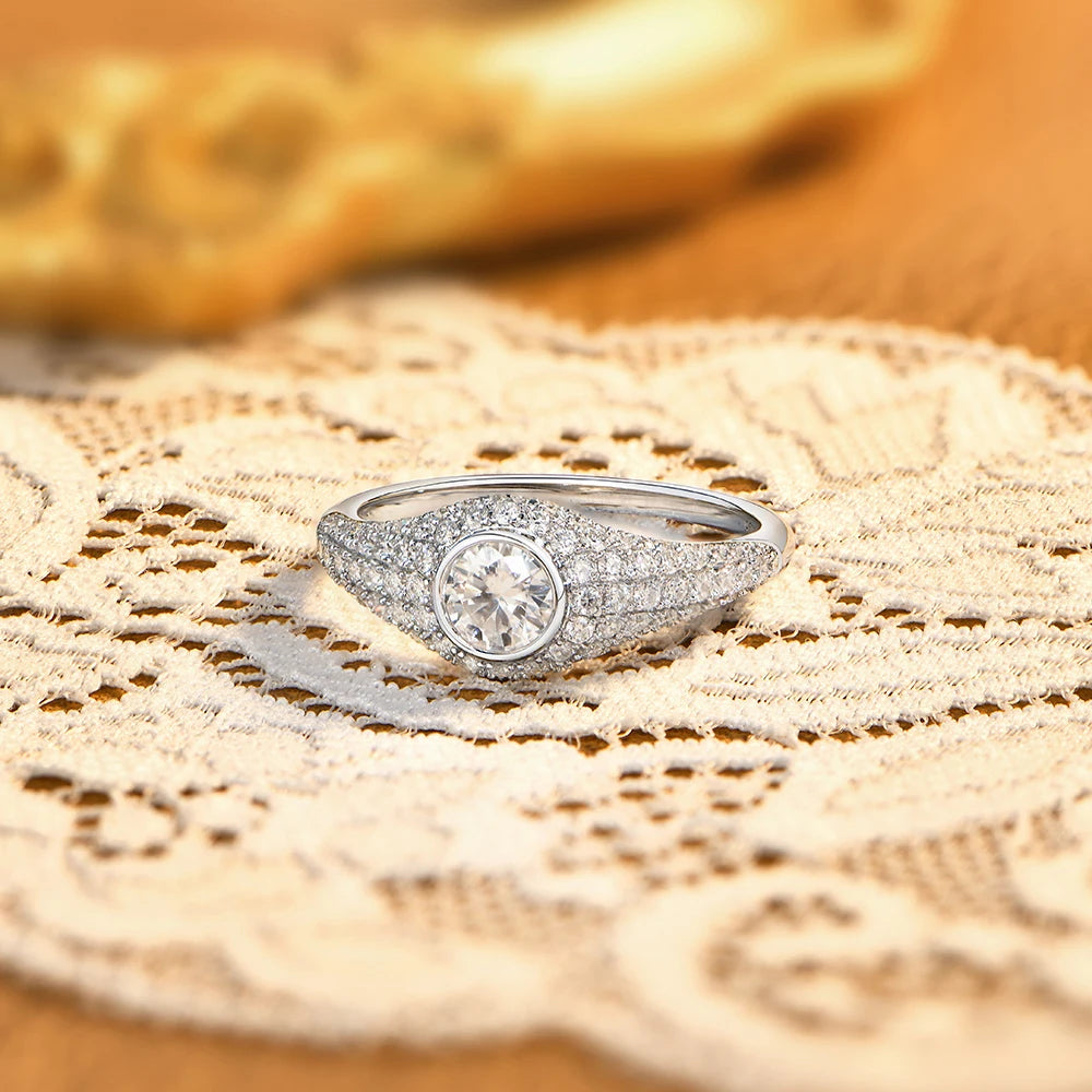 S925 Round Cut Moissanite Silver Ring