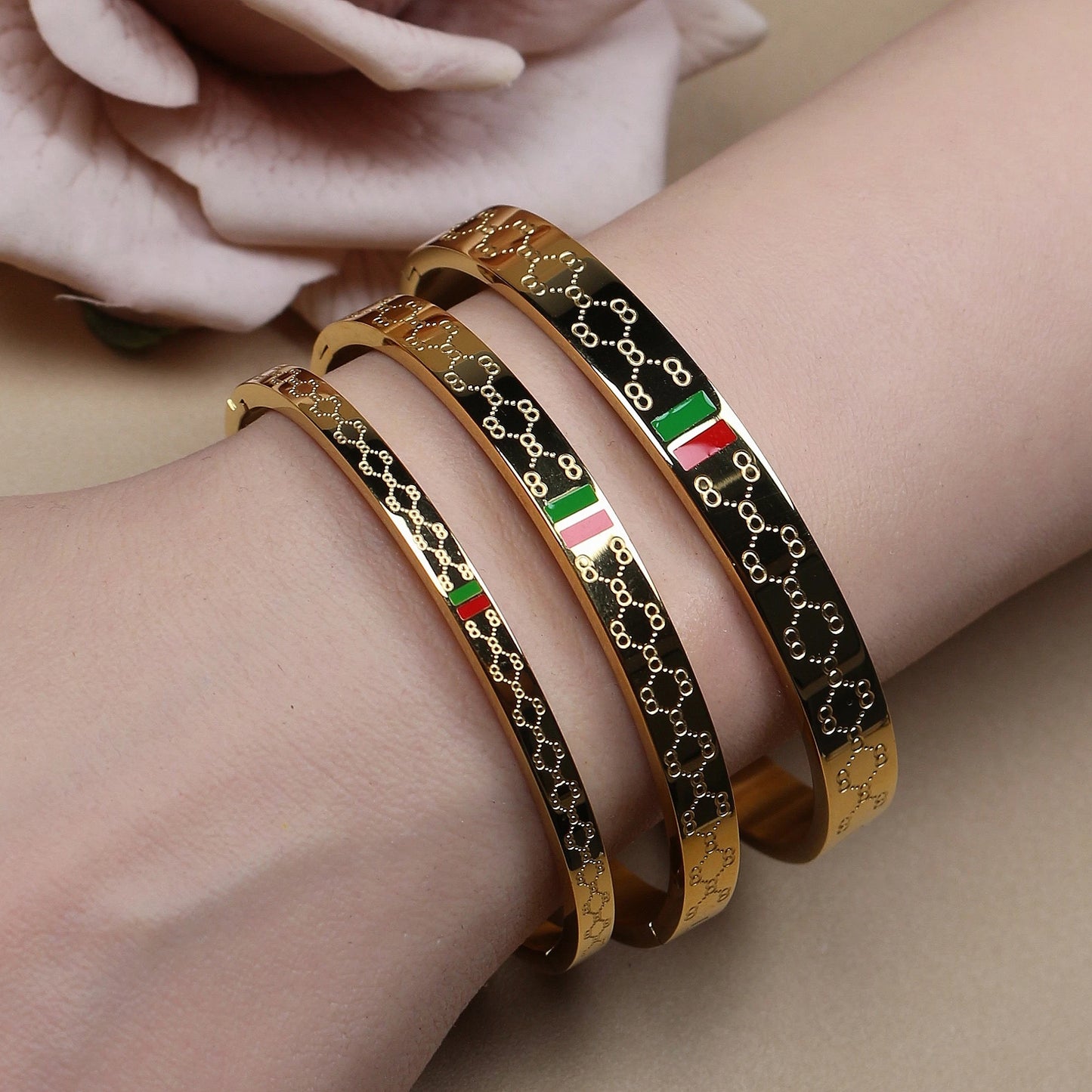 Stainless Steel Fashionable Bangles