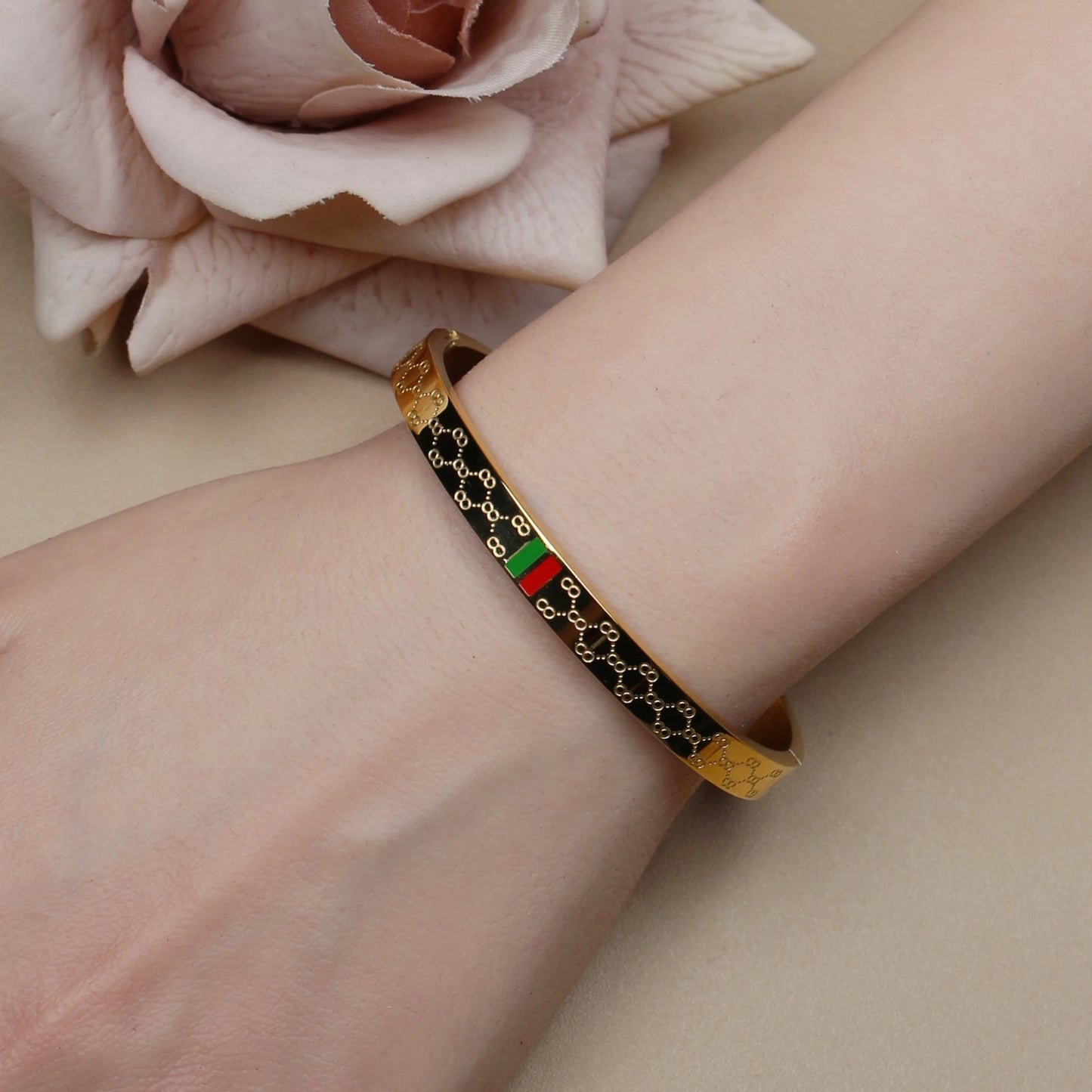 Stainless Steel Fashionable Bangles