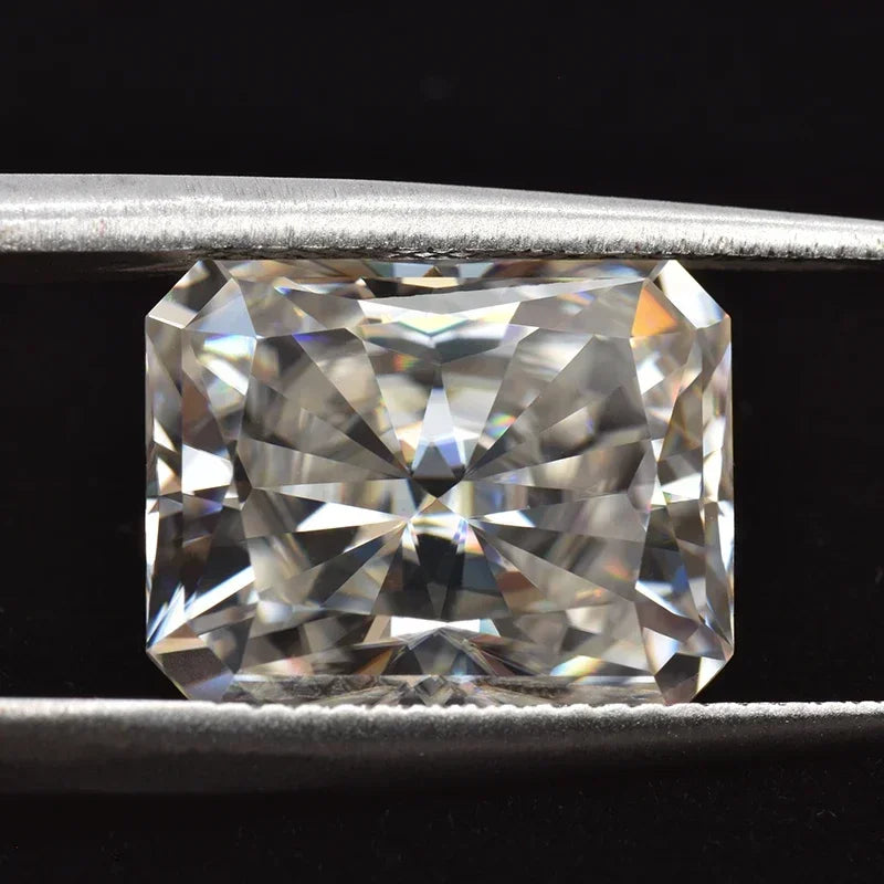 Moissanite Stone Radiant Cut D Color VVS1